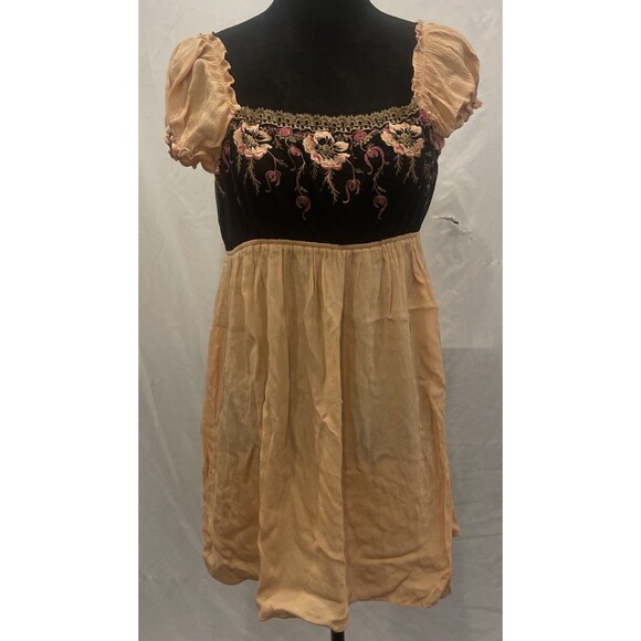 100% Silk Babydoll nightgown by Via del Amore Peach color embroidery peasant top - Picture 1 of 7